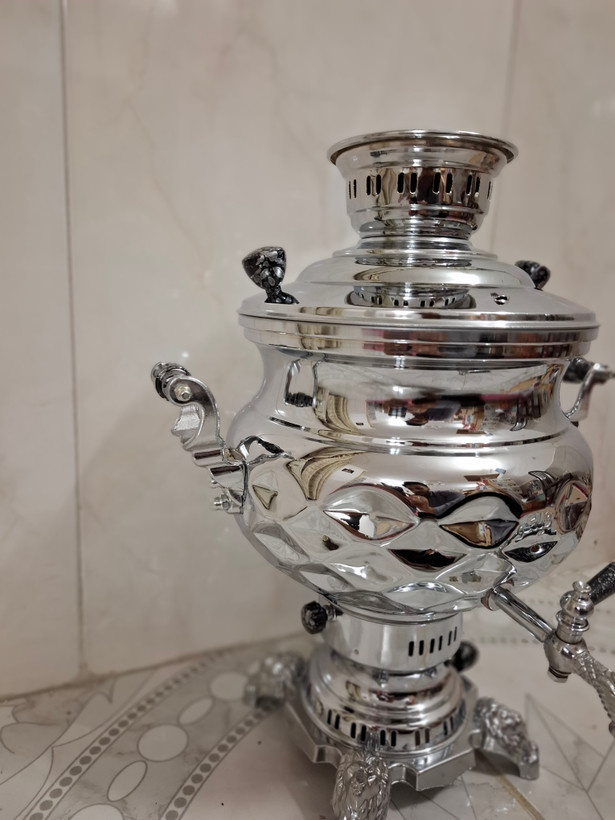 سماور گازی 6 لیتر قالب مهسان فیلکو با کوره تنوره دار بدنه برنج درجه یک ورق ضخیم با 1 سال ضمانت (طرح جدید آناناسی)