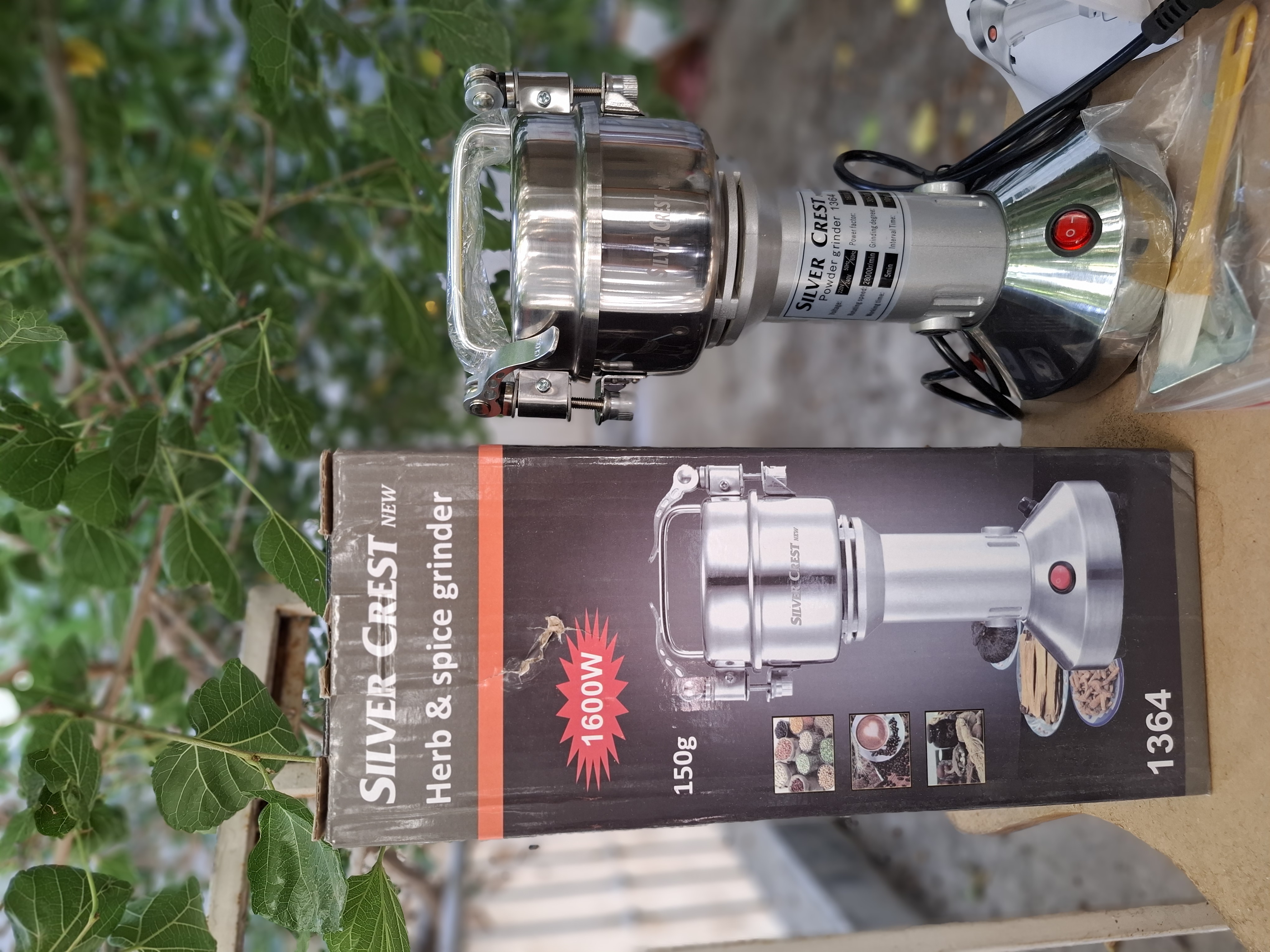 آسیاب صنعتی سیلور کرست 150گرم 1600 وات سنگ شکن سیم پیچ موتور مس درب گیره ای